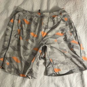 Lululemon pace breakers with liner